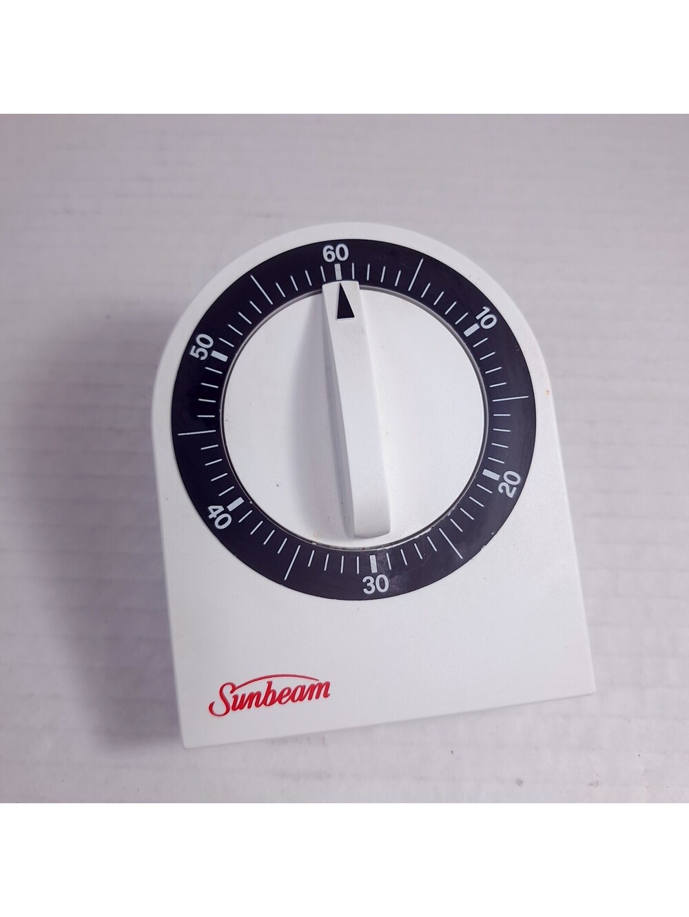 Sunbeam 60 minute kitchen egg timer mechanical white plastic 90353 black dial